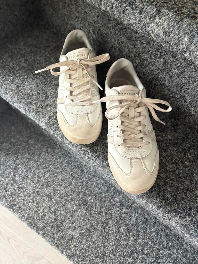 Skechers sneakers, Ophalen of Verzenden, Zo goed als nieuw, Wit, Sneakers of Gympen