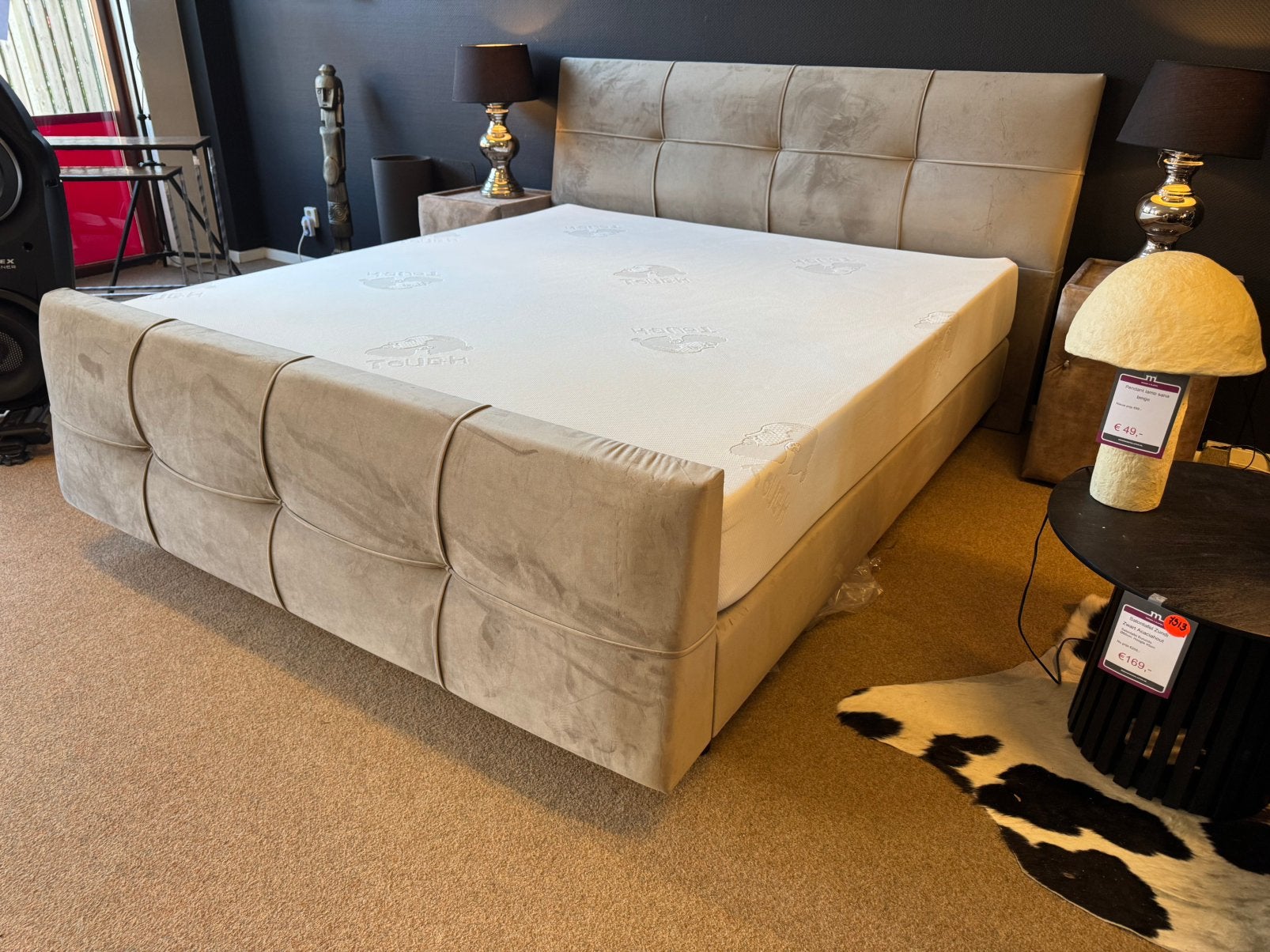 Boxspring 180 Beige Velvet met vakken en Pocket matras  7295, Ophalen, Beige, Mwonenenslapen, Mwonenenslapen@ziggo.nl