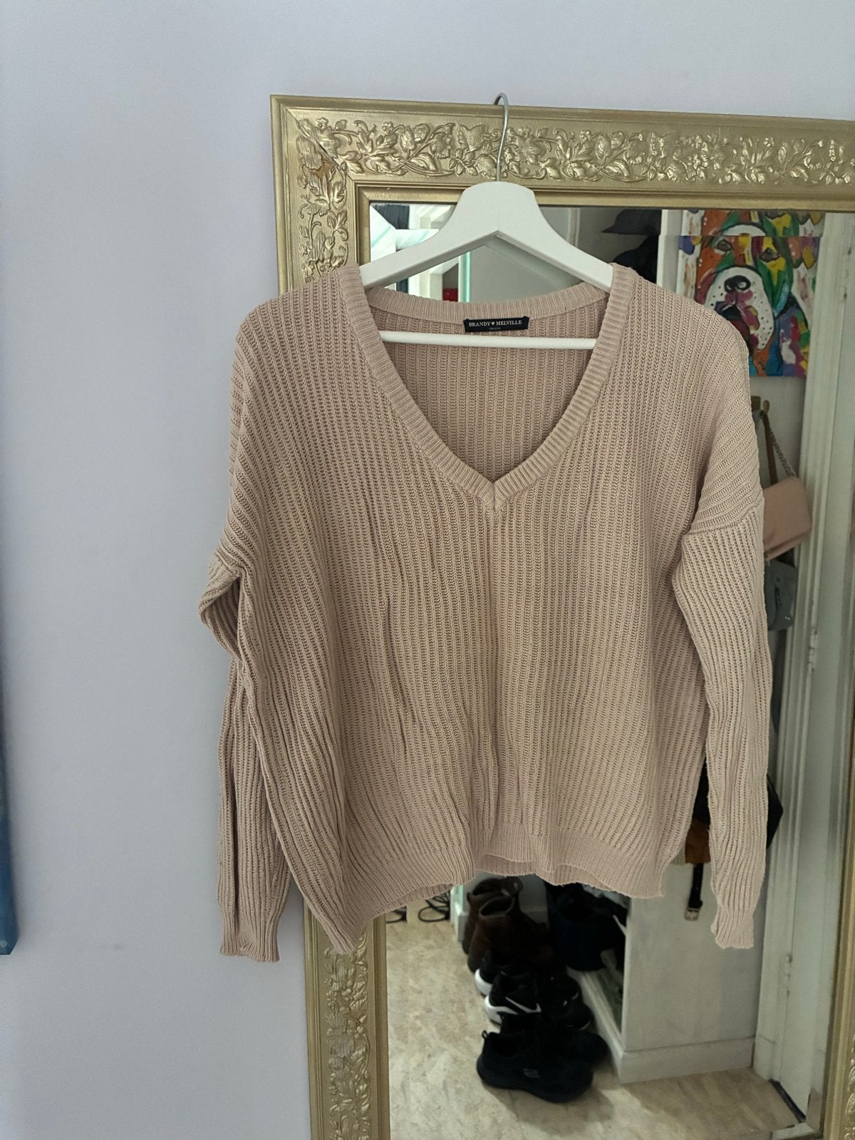 Brandy Melville gebreide trui met V-hals, Ophalen, Zo goed als nieuw, Maat 36 (S), Beige