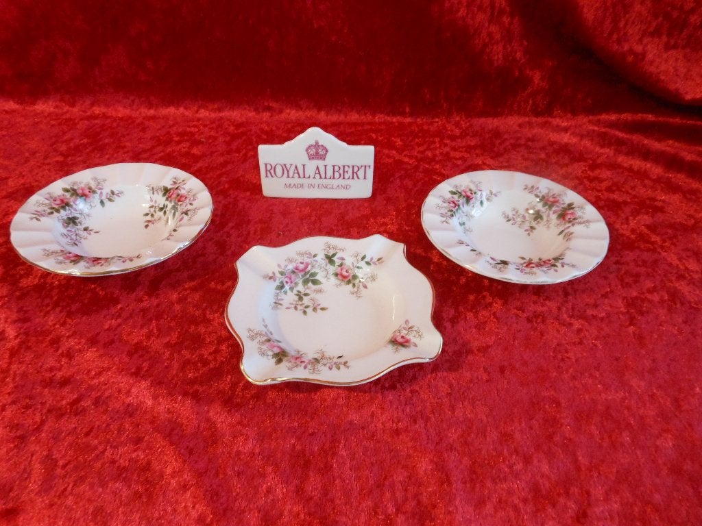 Royal Albert Lavender Rose asbakje, Overige typen, Ophalen of Verzenden, Zo goed als nieuw, Overige stijlen