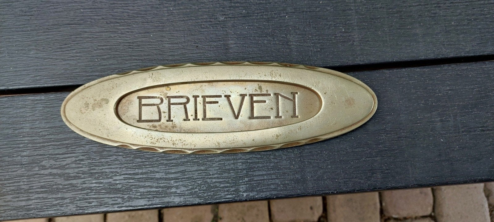 Oude metalen brievenbus klepper, Tuin en Terras, Ophalen of Verzenden, Gebruikt, IJzer