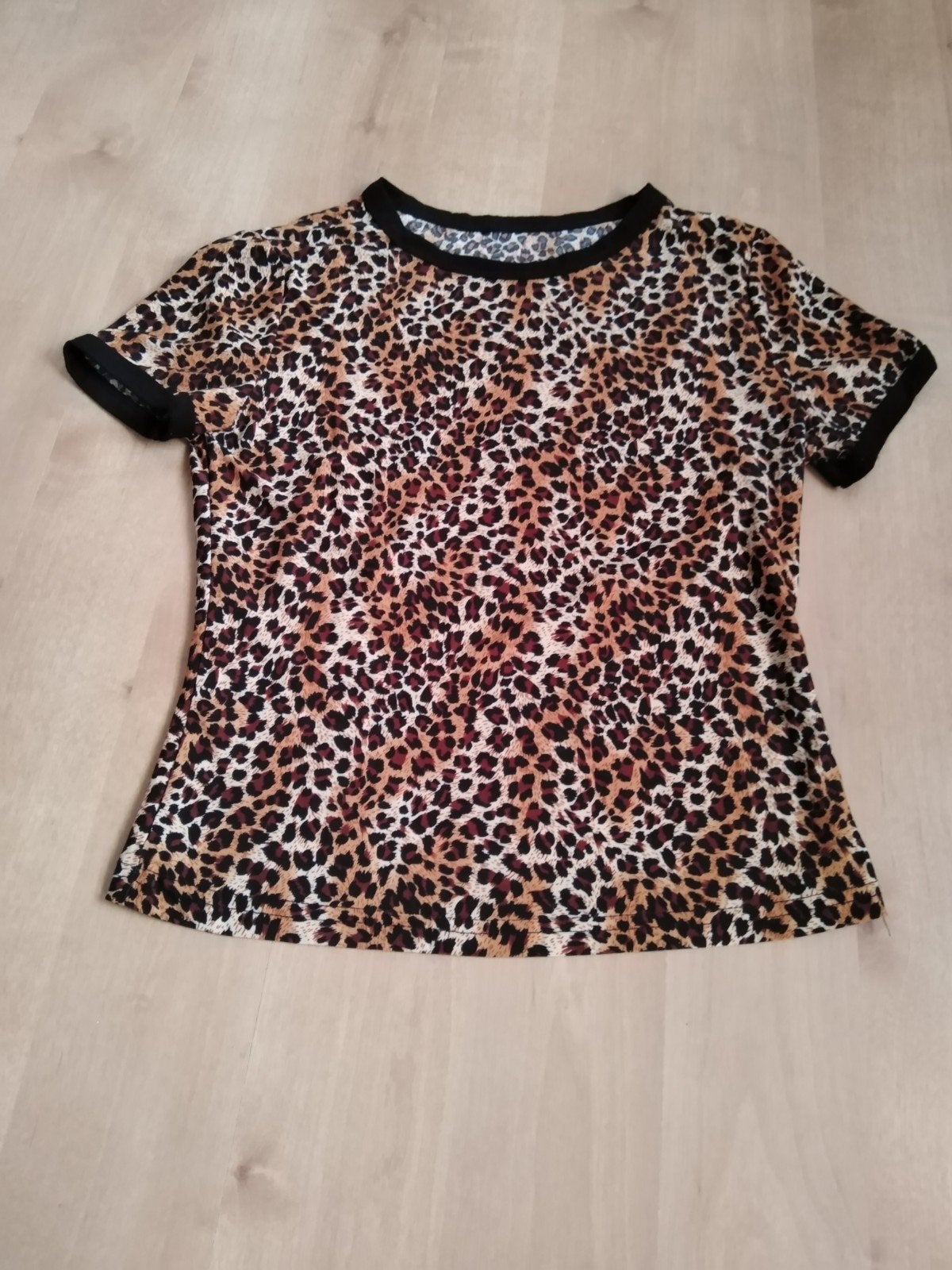 t-shirt panterprint, Bruin, Ophalen of Verzenden, Zo goed als nieuw, Korte mouw
