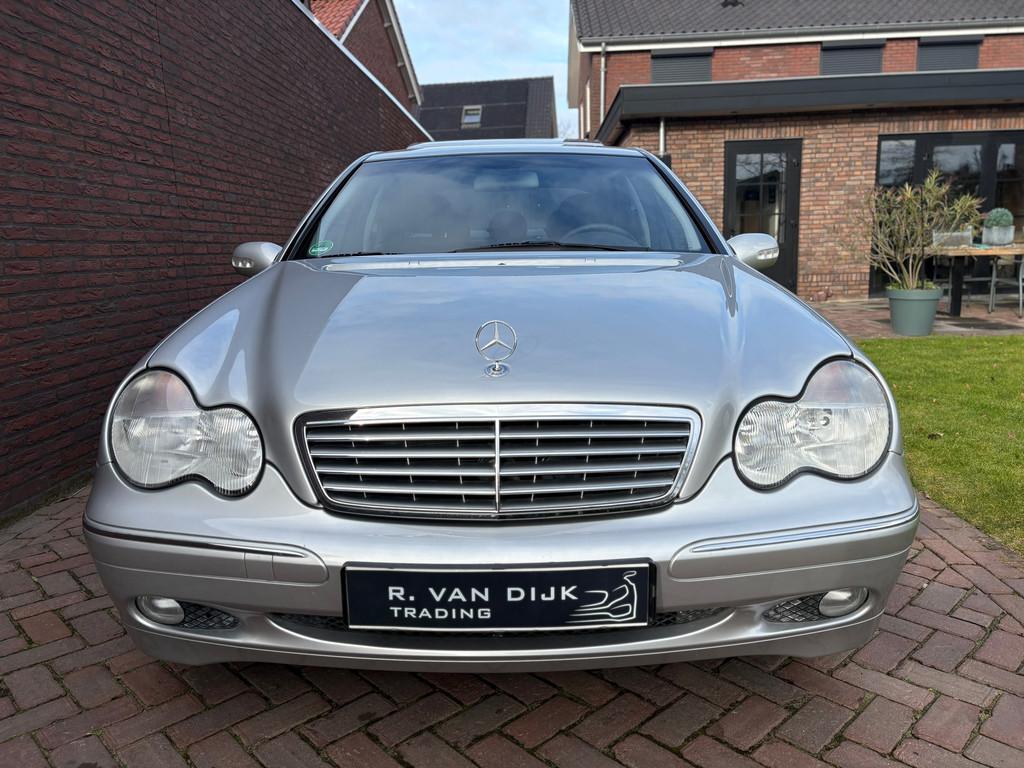 Mercedes-Benz C-klasse 180 Elegance 1e Eigenaar Youngtimer 2, Auto's, 1355 kg, 1998 cc, Gebruikt, Zwart
