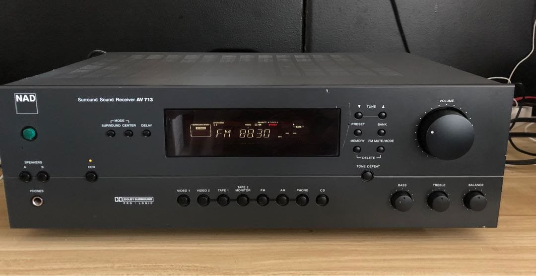 Dikke NAD AV713 versterker receiver, schoon geluid, Audio, Tv en Foto, Ophalen of Verzenden, Zo goed als nieuw