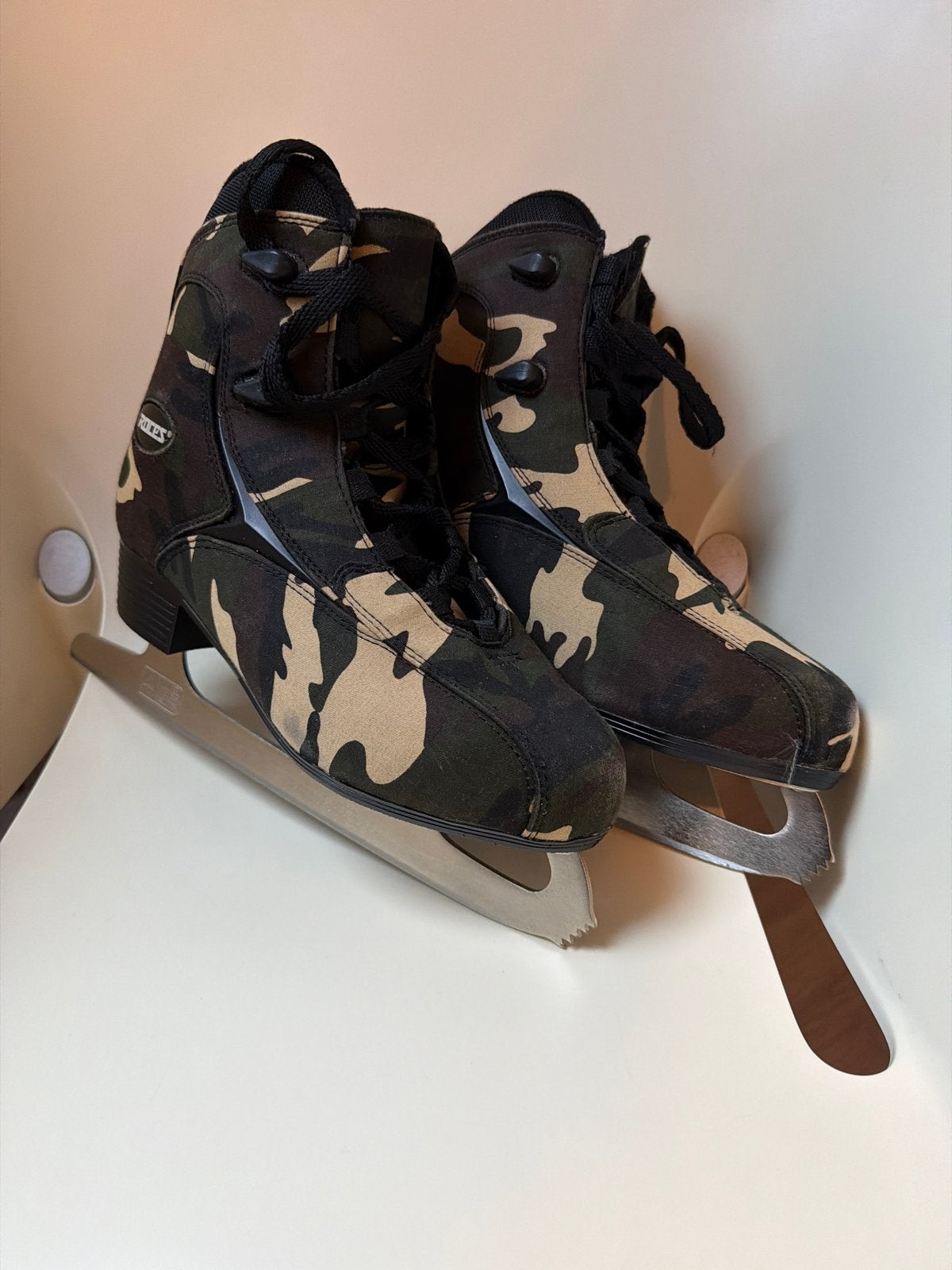 Roces kunstschaatsen - Camouflage - Maat 40, Sport en Fitness, Ophalen, Zo goed als nieuw, Kunstschaatsen, Overige merken