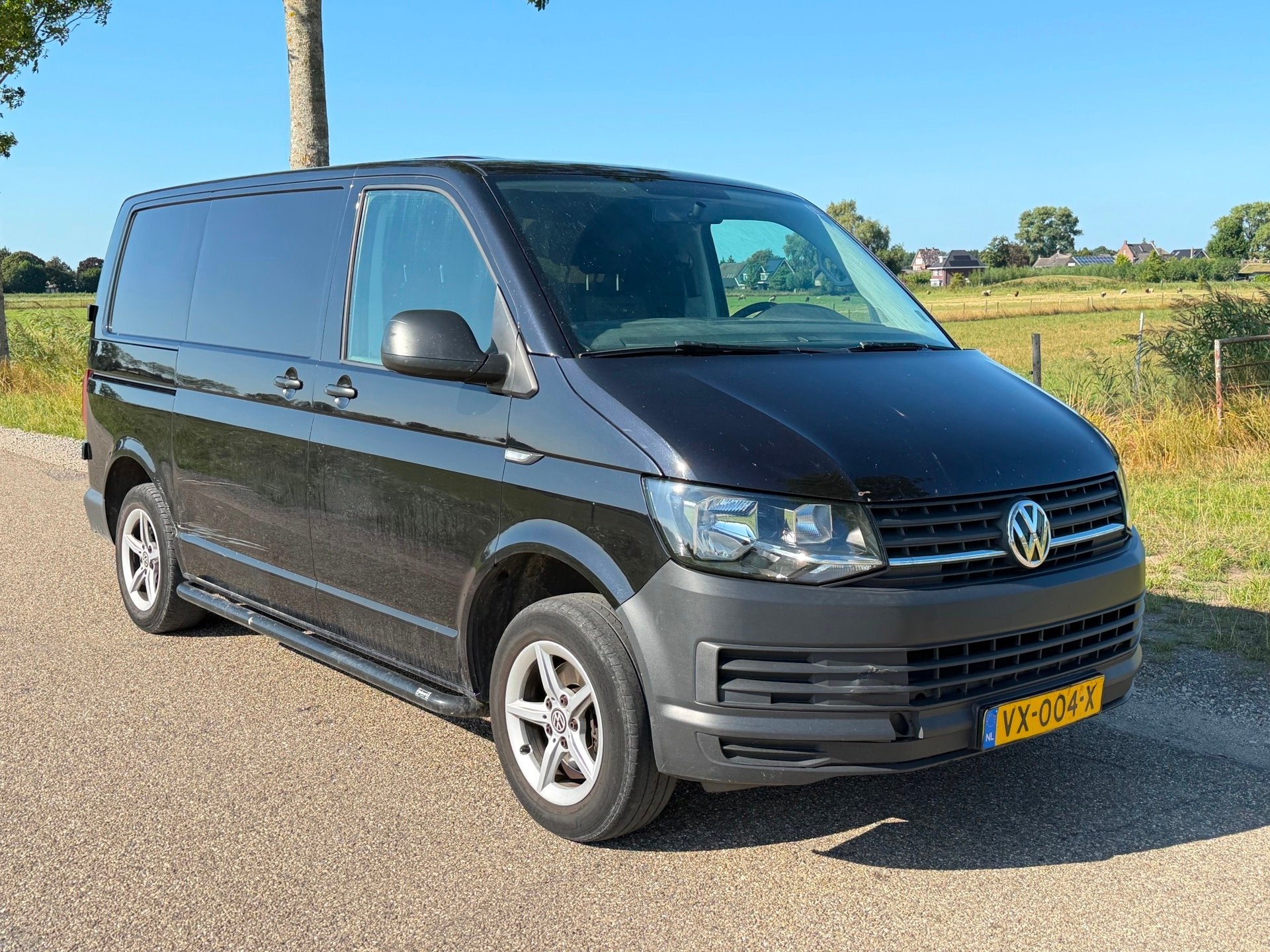 Volkswagen Transporter 2.0 TDI L1H2 Trendline APK 09-2026 Ai, Auto's, Bestelauto's, Voorwielaandrijving, Stof, Gebruikt, 4 cilinders