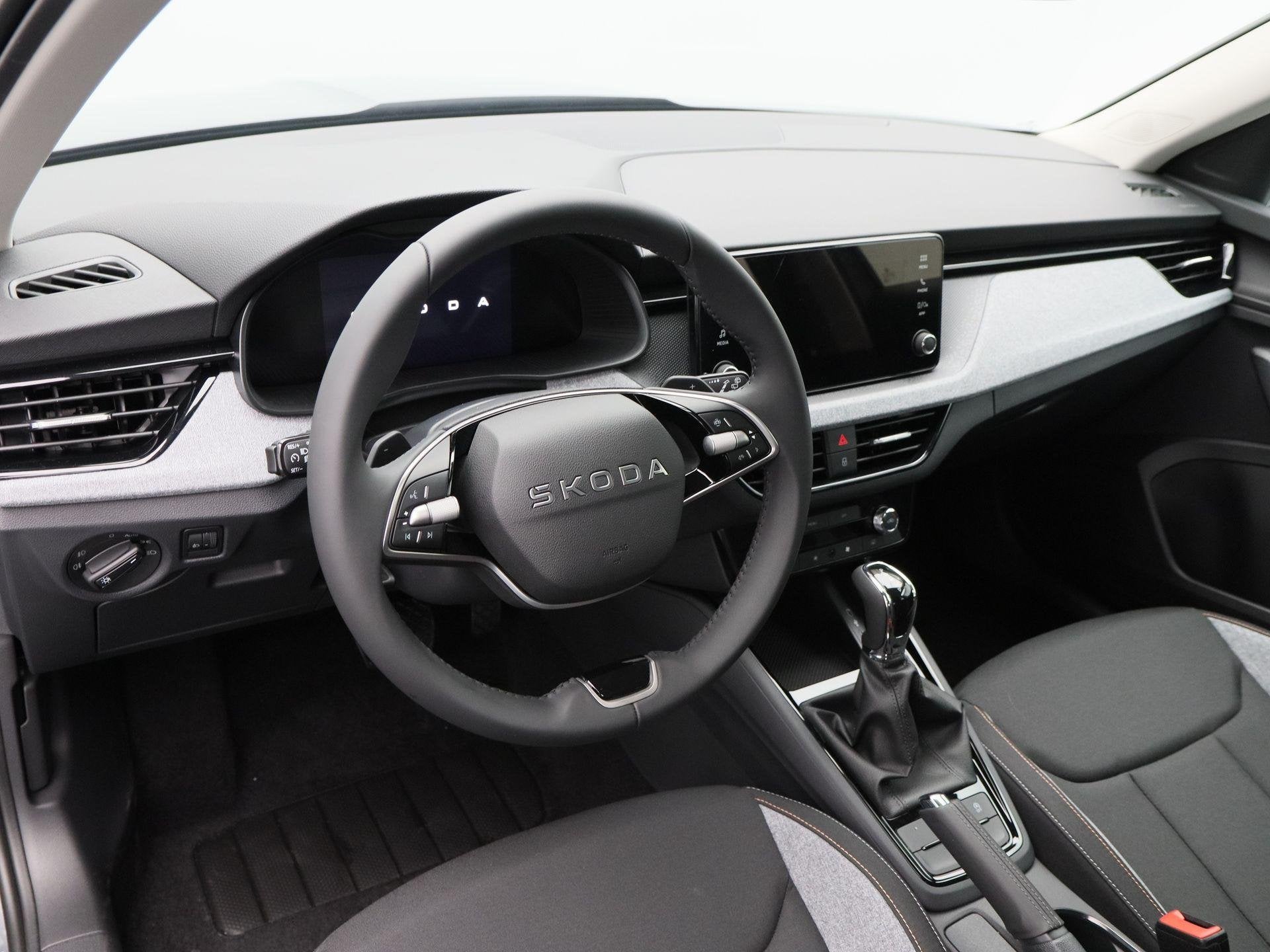 Skoda Kamiq Selection 1.0 TSI 115 PK | Automaat | Trekhaak |, Stof, Euro 6, 116 pk, Nieuw
