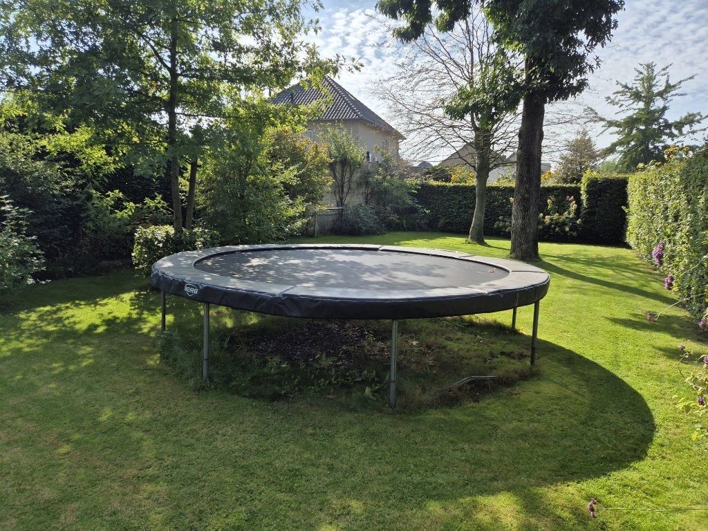 Berg Trampoline 430, Ophalen, Gebruikt