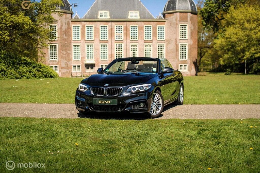 BMW 2-serie Cabrio 220i | M sport | Stoelverw | Alcantara |, Auto's, BMW, Automaat, 1998 cc, Achterwielaandrijving, Gebruikt