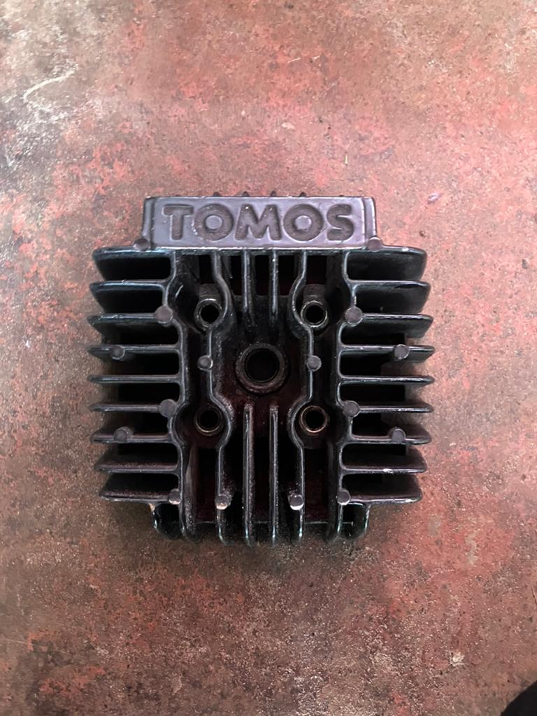 Afgevlakte tomos 50cc cilinderkop, Fietsen en Brommers, Ophalen of Verzenden, Zo goed als nieuw, Cilinder