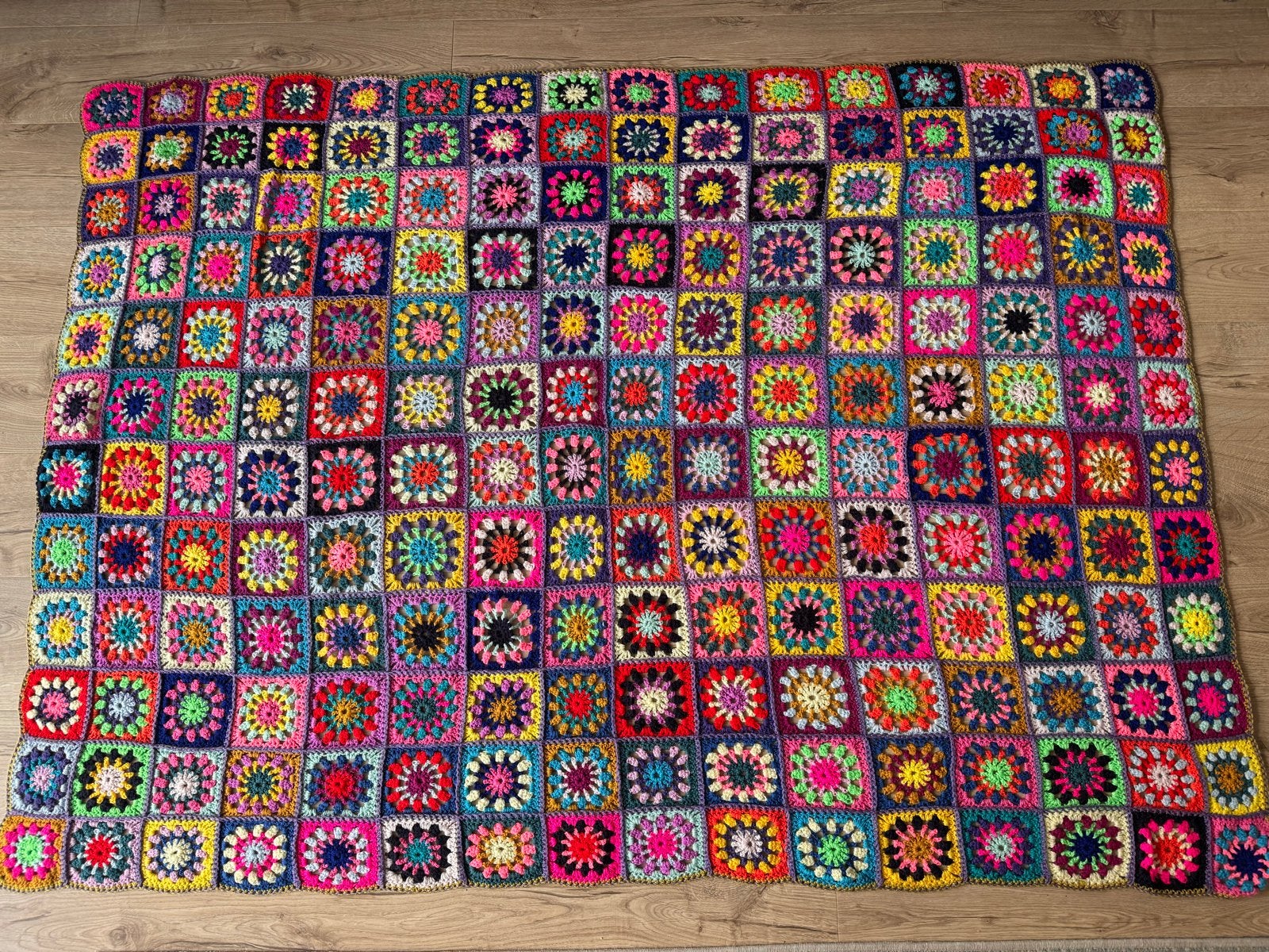 Grote Kleurrijke Gehaakte Granny Square Deken, Ophalen of Verzenden, Gebruikt, Haken, Overige typen