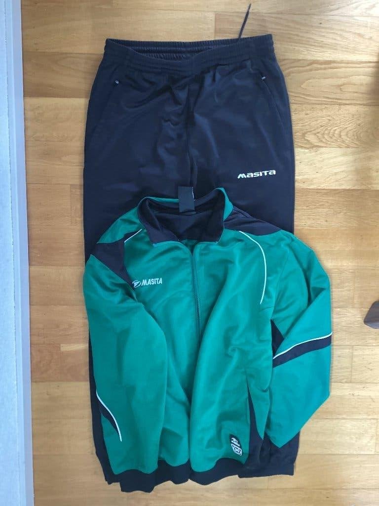 Trainingspak Masita, Ophalen of Verzenden, Zo goed als nieuw, Overige maten, Algemeen