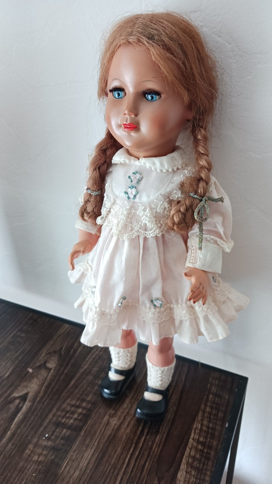 Vintage pop met vlechtjes en blauwe ogen, Ophalen of Verzenden