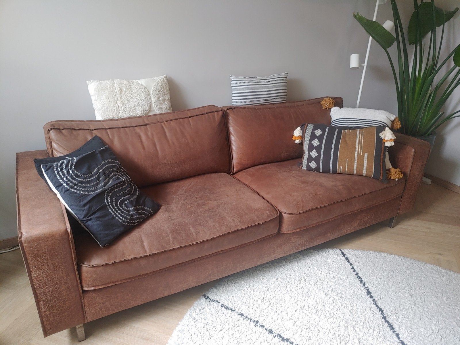 Cognac vierzitter PU-leer, Huis en Inrichting, Ophalen, Gebruikt, 75 tot 100 cm, Rechte bank