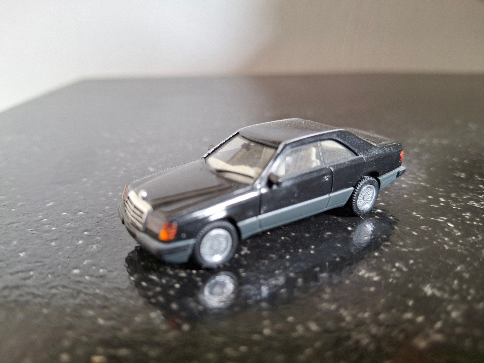 Mercedes-Benz 300CE modelauto Herpa 1:87, Ophalen of Verzenden, Zo goed als nieuw, Auto, Herpa