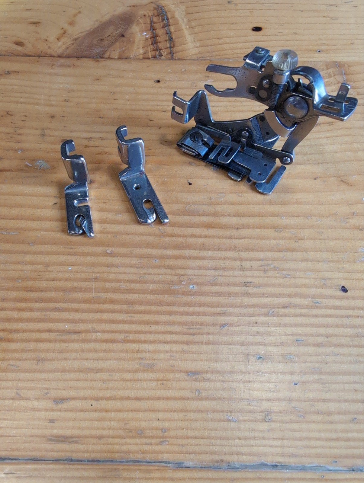 Singer rolzoomvoetjes en rimpelvoet (lage schacht), Ophalen of Verzenden, Gebruikt, Toebehoren, Singer