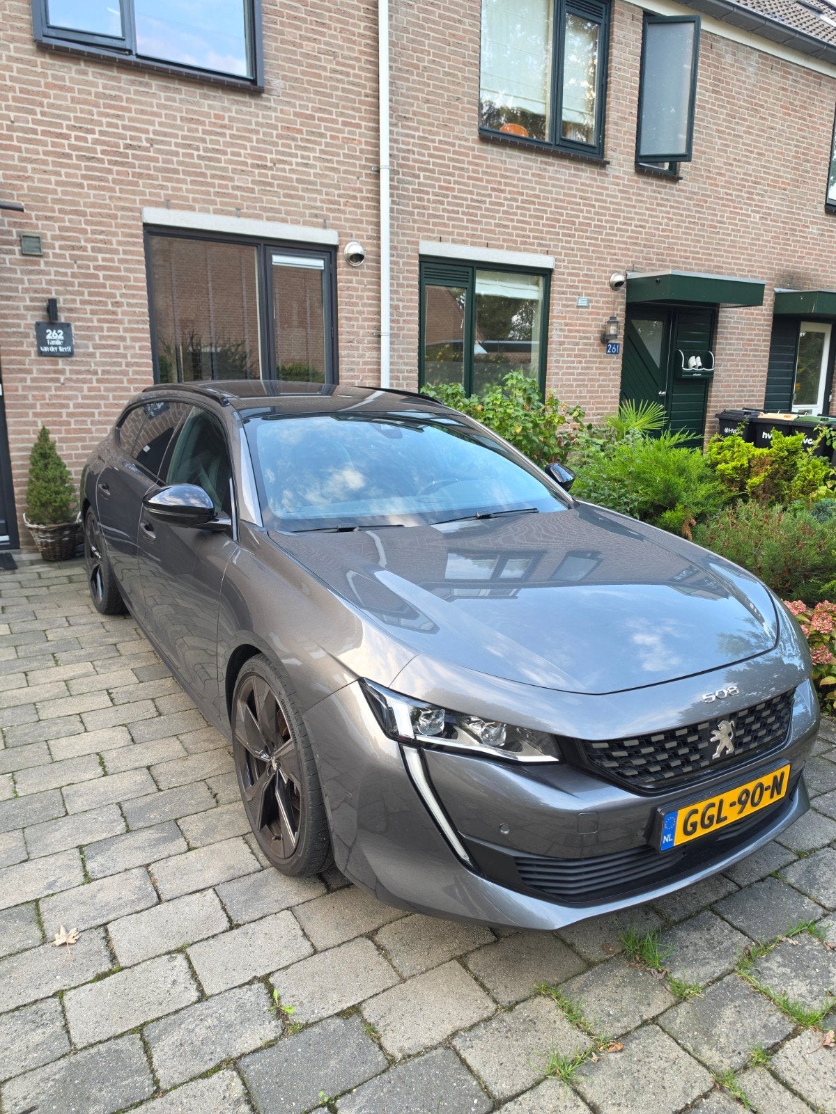 Peugeot 508 1.6 Hybrid 225pk E-eat8 2022 Grijs, 745 kg, 181 pk, Stationwagon, Te koop