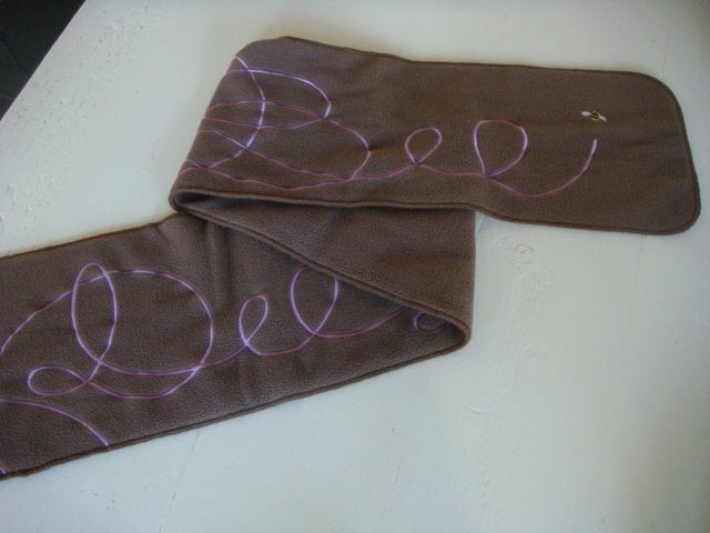 Fleece sjaal met bijtje, Kinderen en Baby's, Ophalen of Verzenden, Nieuw, Jongen of Meisje, Sjaal