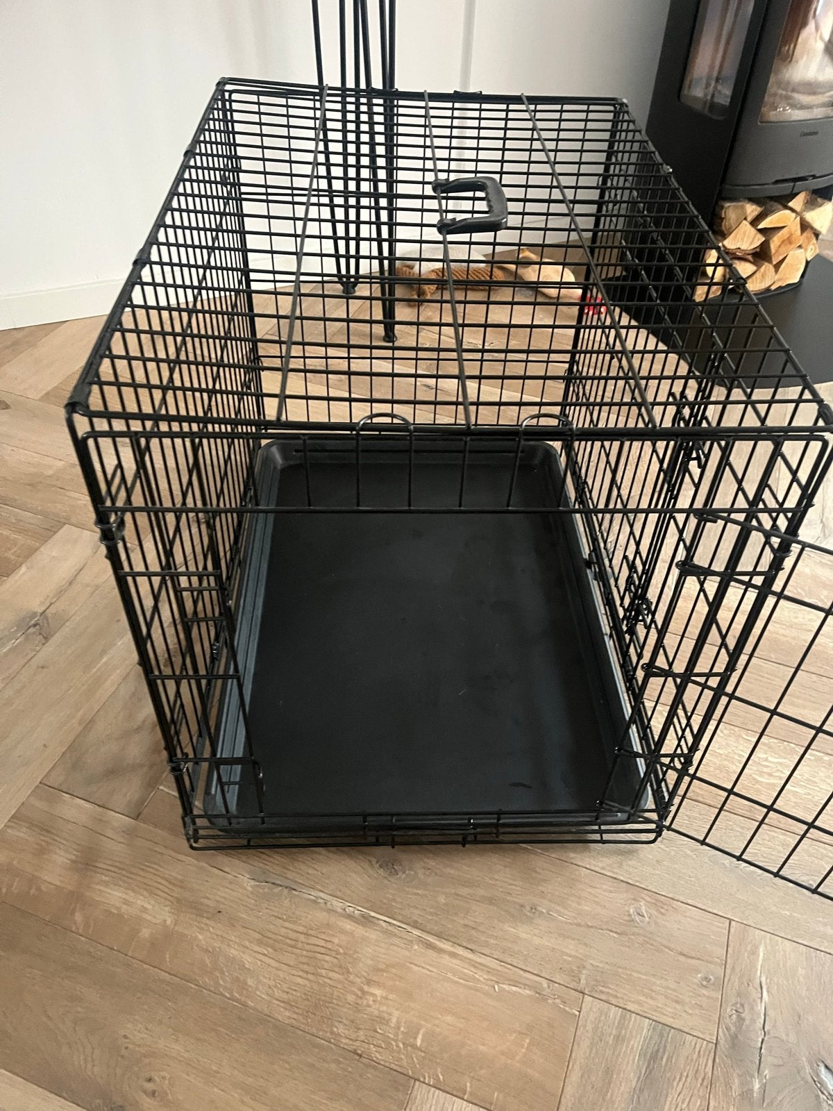 Honden bench zwart, Dieren en Toebehoren, Ophalen, Zo goed als nieuw
