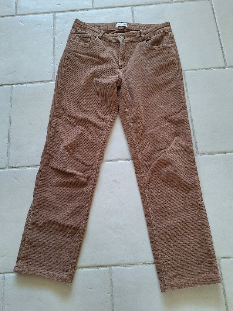 Super mooie corduroy broek Parami maat 38, Kleding | Dames, Broeken en Pantalons, Maat 38/40 (M), Para Mi, Bruin, Ophalen of Verzenden
