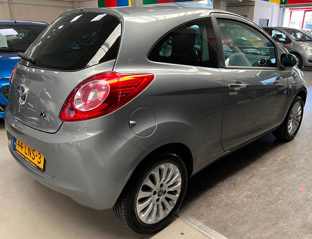 Ford Ka 1.2 Titanium X 2e Eigenaar - Distibutie vervangen -, Auto's, Ford, Voorwielaandrijving, Stof, Gebruikt, 4 cilinders