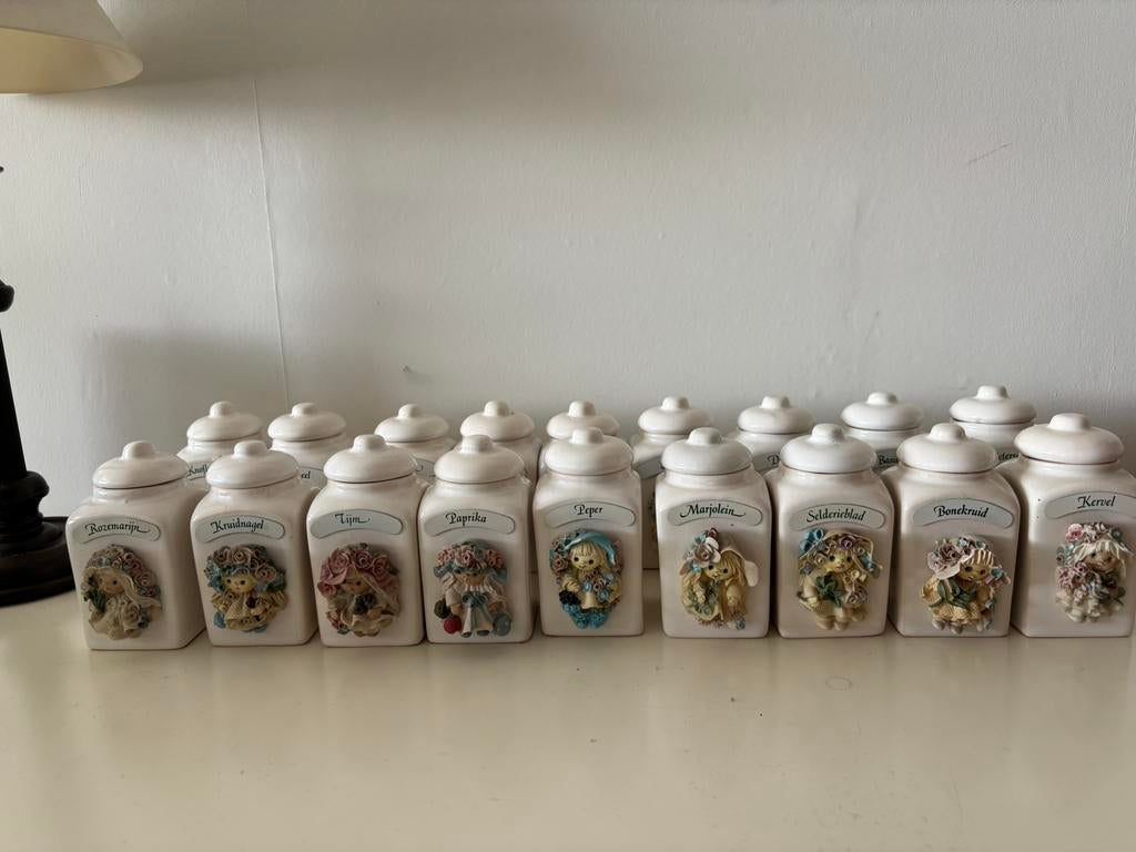 Kruidenpotjes met deksel Goldina art collectie 18 stuks, Overige typen, Ophalen, Zo goed als nieuw