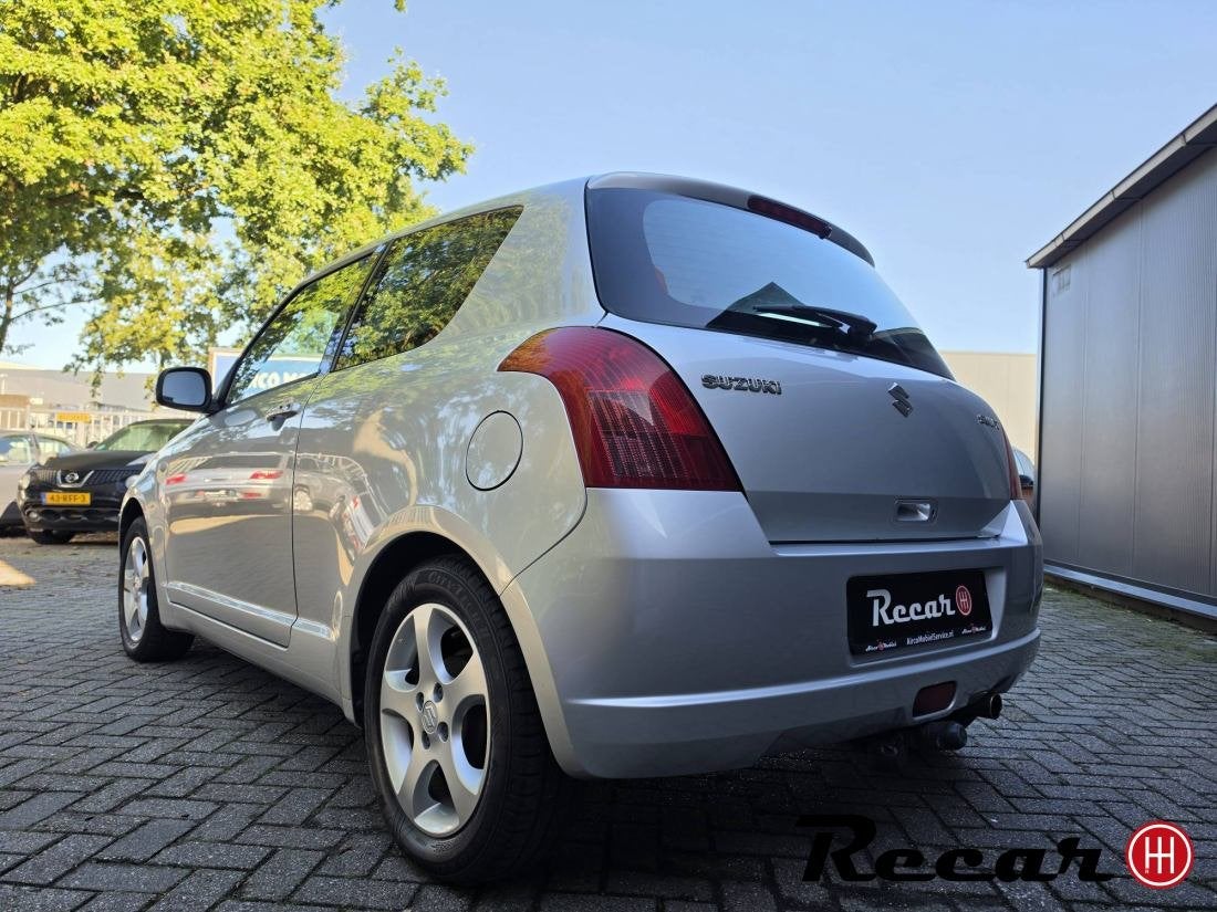 Suzuki Swift - 1.5 Exclusive/KeyLess/Airco/Nap/102Pk, 4 cilinders, Swift, Bedrijf, Handgeschakeld