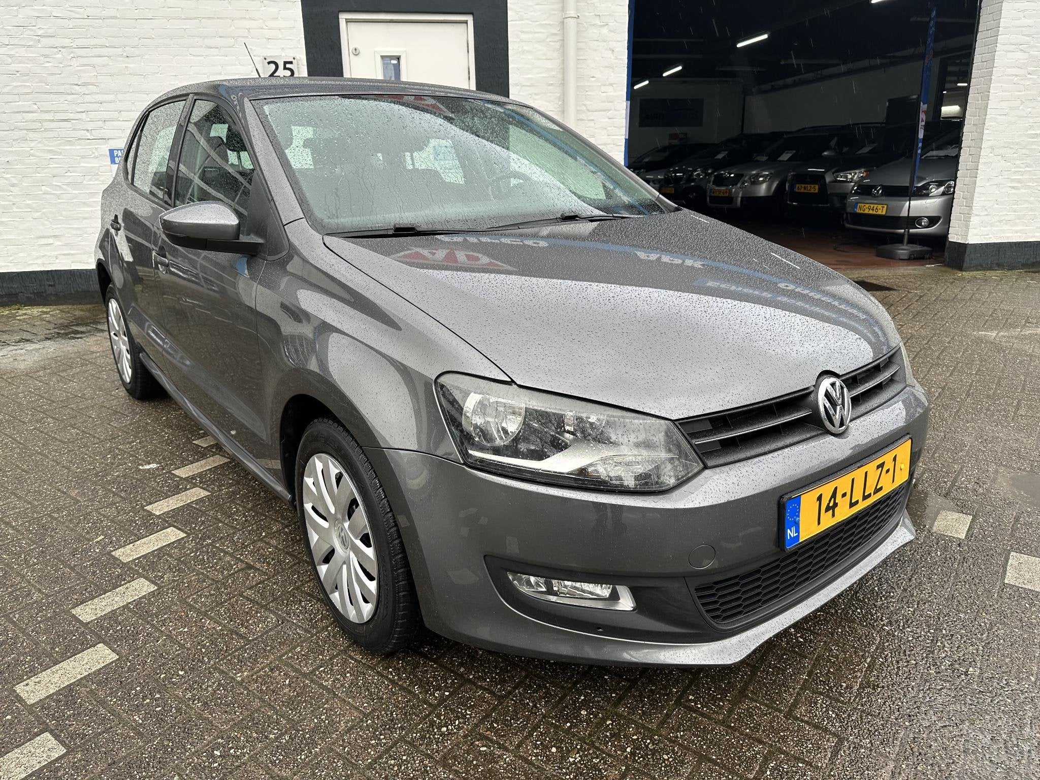 Volkswagen Polo 1.2 TSI Comfortline /Nieuwe apk/5 Drs/All se, Voorwielaandrijving, Euro 5, Stof, Zwart