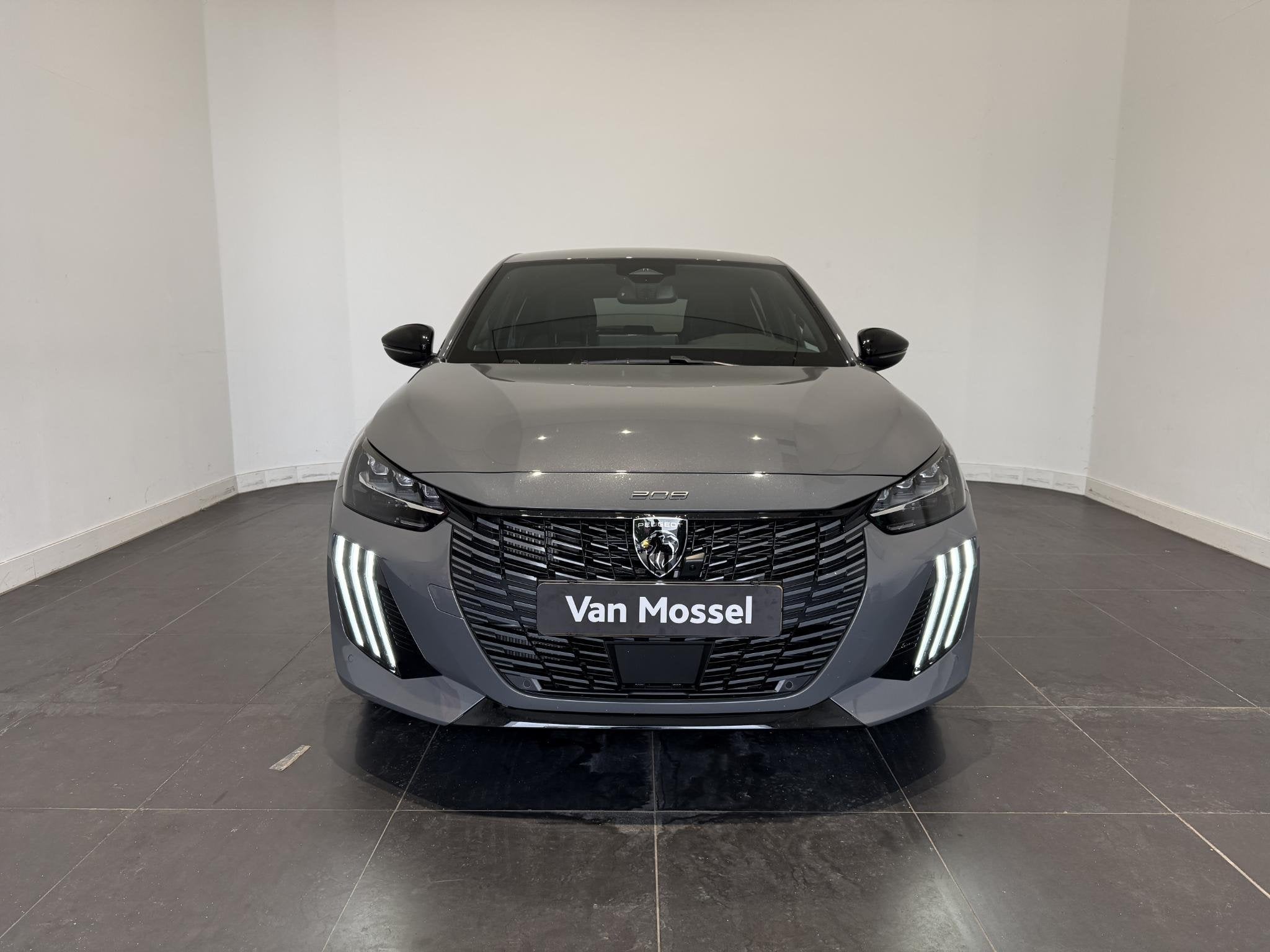 Peugeot 208 1.2 Hybrid 145 e-DCS6 GT | APPLE CARPLAY & ANDRO, 1203 kg, Gebruikt, Euro 6, 1199 cc