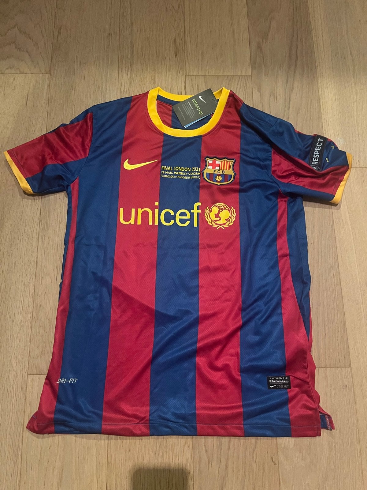 FC Barcelona Messi Thuisshirt 2011 Champions League Finale, Maat M, Ophalen of Verzenden, Nieuw, Shirt