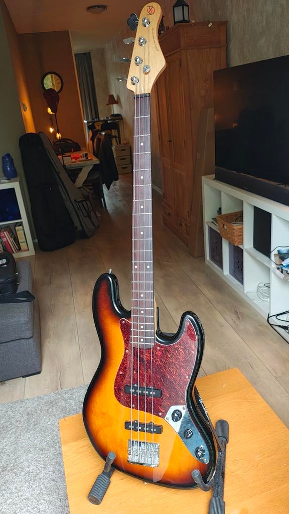 Ken Smith KSD-604 jazzbass, Muziek en Instrumenten, Snaarinstrumenten | Gitaren | Bas, Zo goed als nieuw, Elektrisch, Ophalen