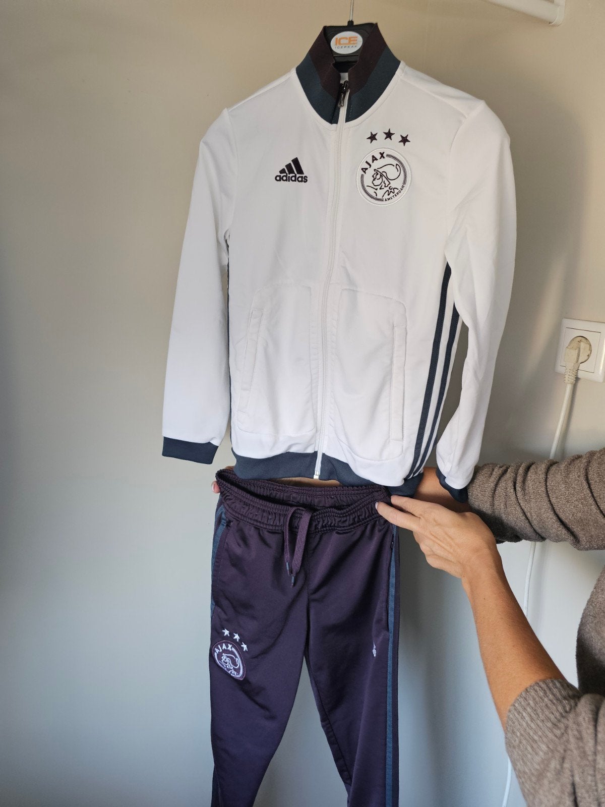 Adidas Ajax trainingspak maat 140, Adidas, Jongen of Meisje, Ophalen of Verzenden, Zo goed als nieuw
