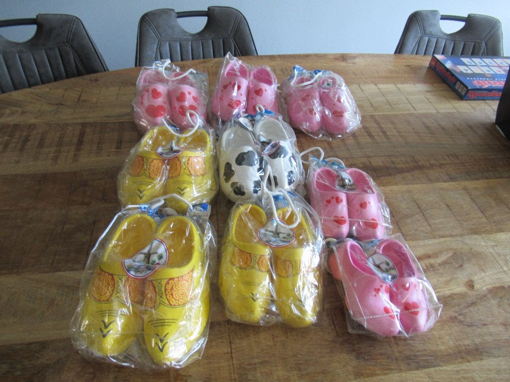 Verschillende maten kunststof kinder klompen klompjes EVA PU, Ophalen of Verzenden, Nieuw, Jongen of Meisje, Schoenen