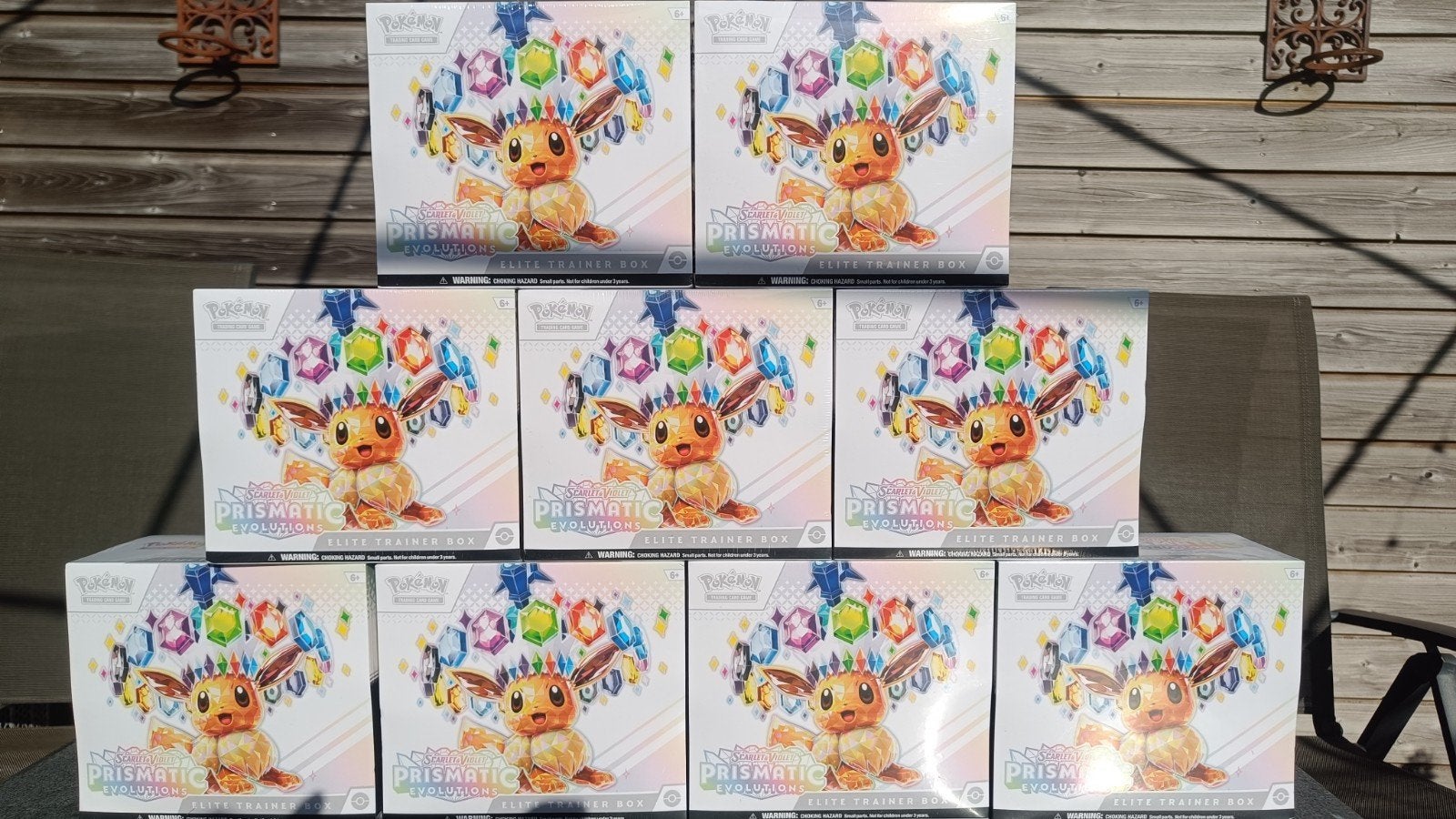 Prismatic Evolution Elite Trainer Box (ETB) 14× beschikbaar, Ophalen of Verzenden, Nieuw, Boosterbox