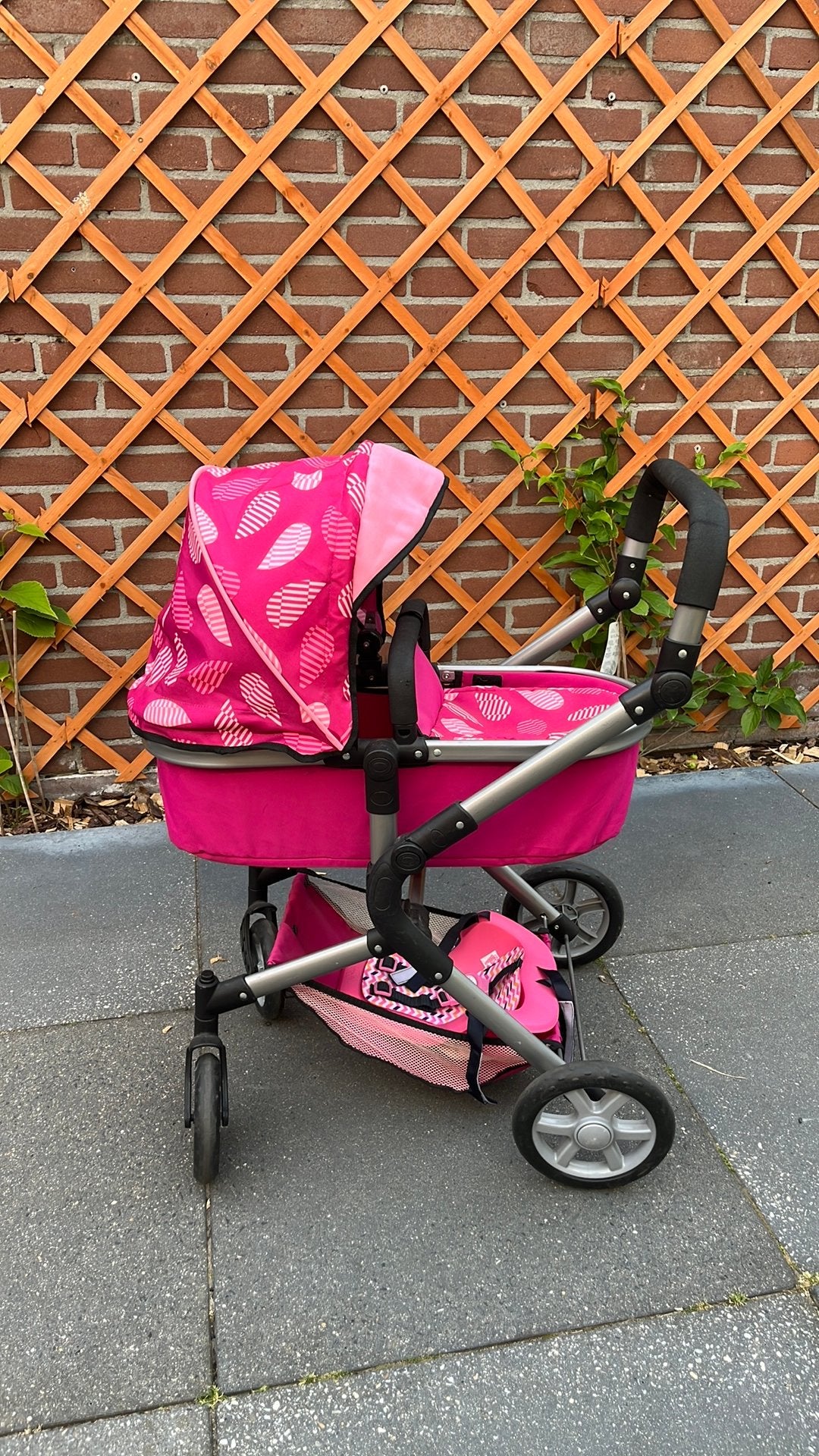 Bayer Design Trendy Poppenwagen - Roze, Ophalen, Zo goed als nieuw