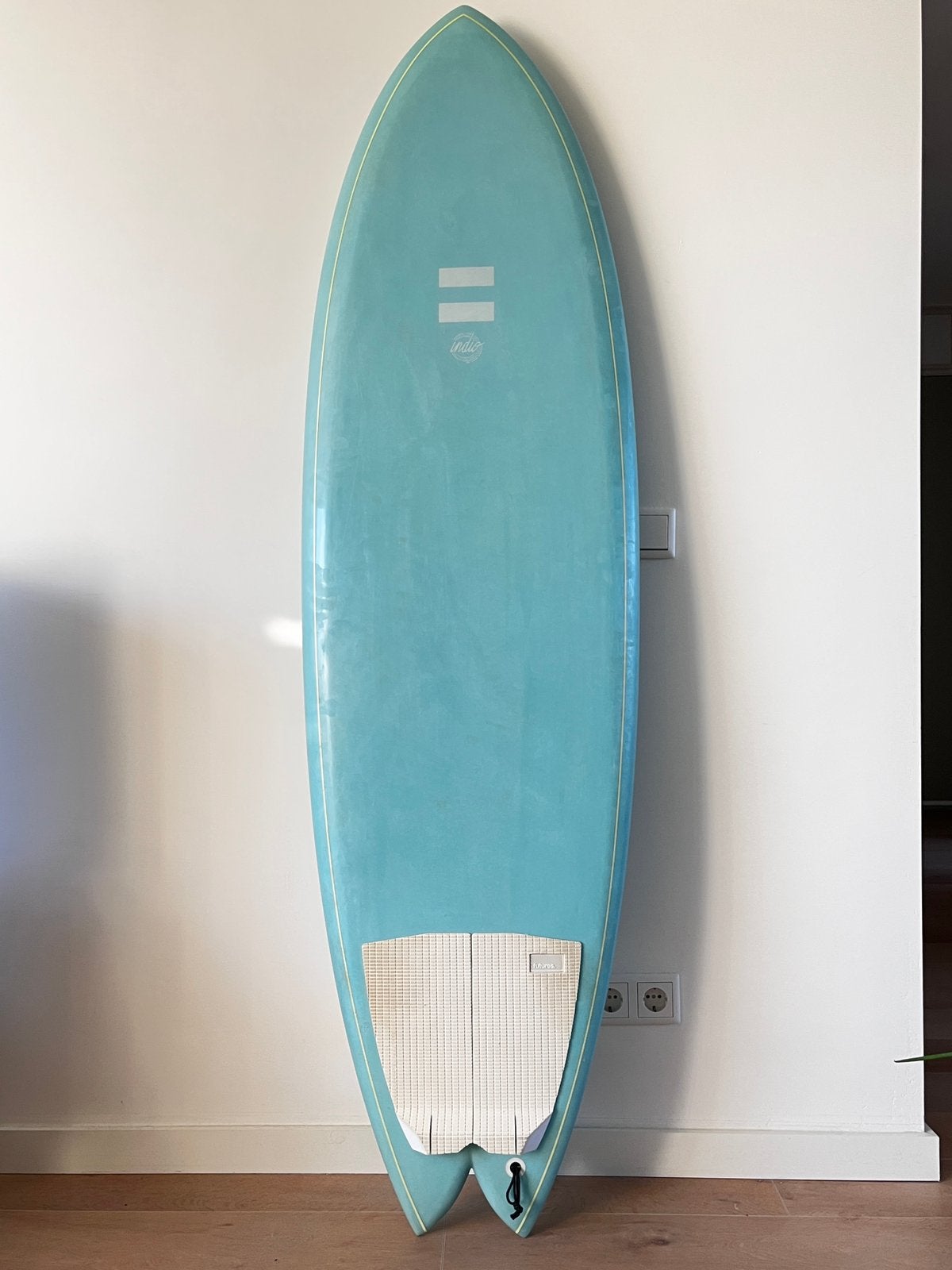 Indio Combo 6’1”  quad fins surfboard, Ophalen of Verzenden, Zo goed als nieuw, Shortboard, Met vinnen