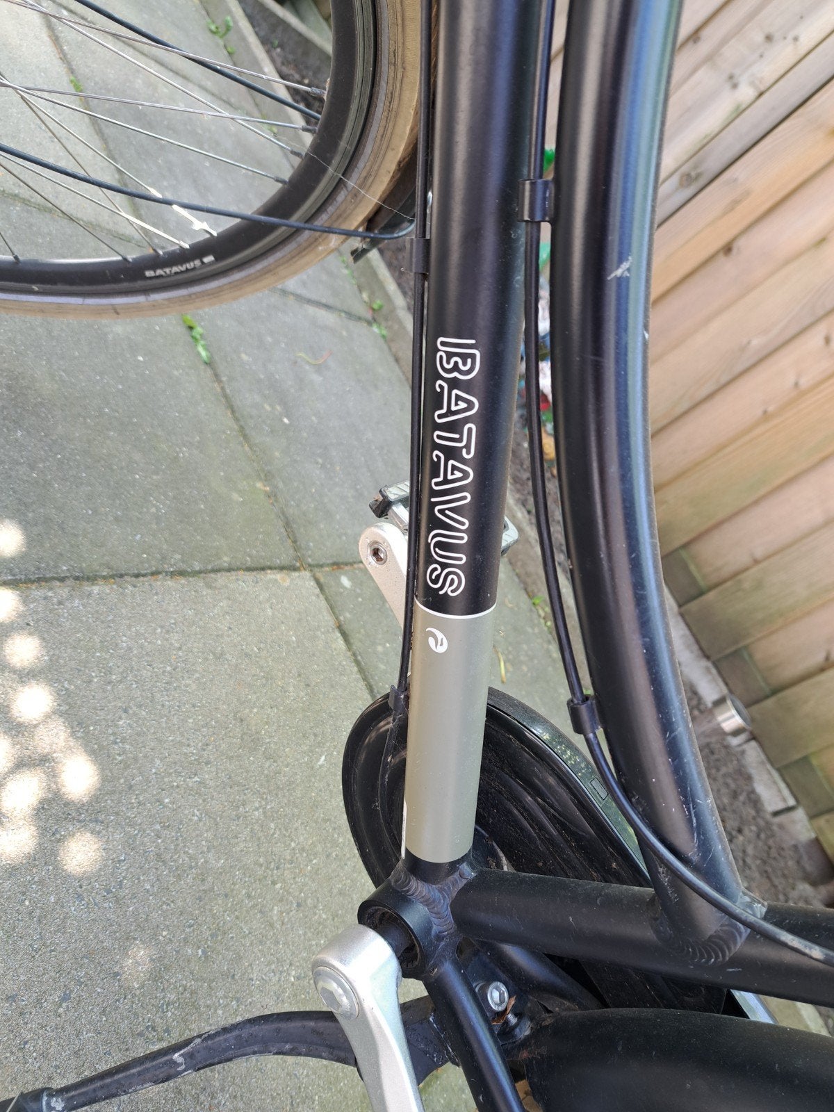 Batavus damesfiets met mand en 3 versnellingen, Ophalen, Velgrem, Batavus, Versnellingen