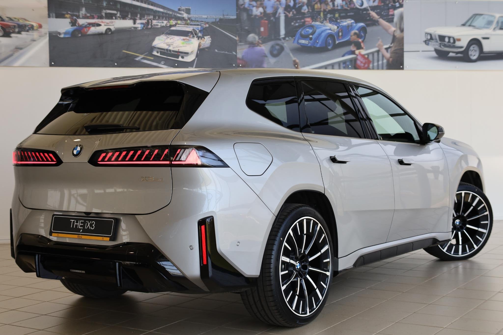 BMW iX3 50 xDrive | M Sport Pro | Panoramadak | Head-Up Disp, Auto's, Automaat, 660 min, Stof, 113 kWh