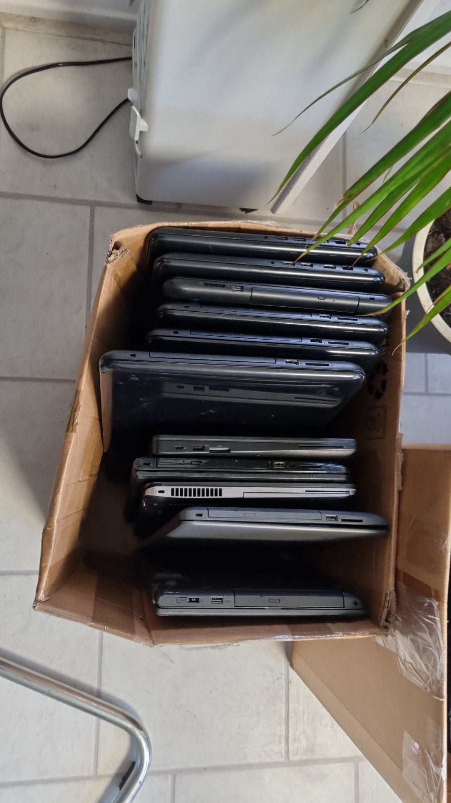 partij 25 stuk Laptop , 6e t/m 10e gen, Ophalen of Verzenden, 17 inch of meer, Onbekend