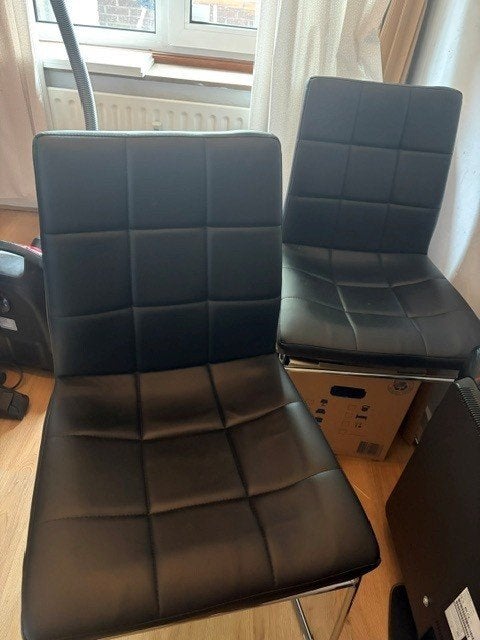 Gratis stoelen (2 stuks), Ophalen, Gebruikt, Twee, Zwart