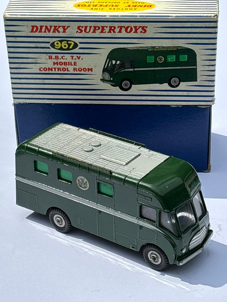 Dinky Supertoys 967 BBC TV Mobile Control Room + BOX gezocht, Hobby en Vrije tijd, Modelauto's | 1:43, Ophalen of Verzenden, Zo goed als nieuw