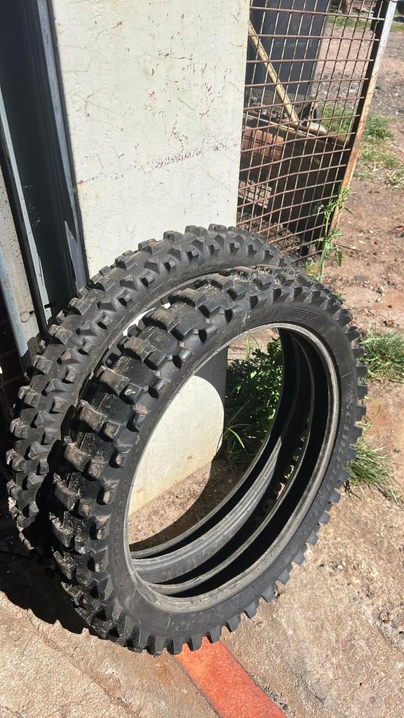 2x Irelli soft banden, Motoren, Onderdelen | Merk-onafhankelijk, Ophalen of Verzenden