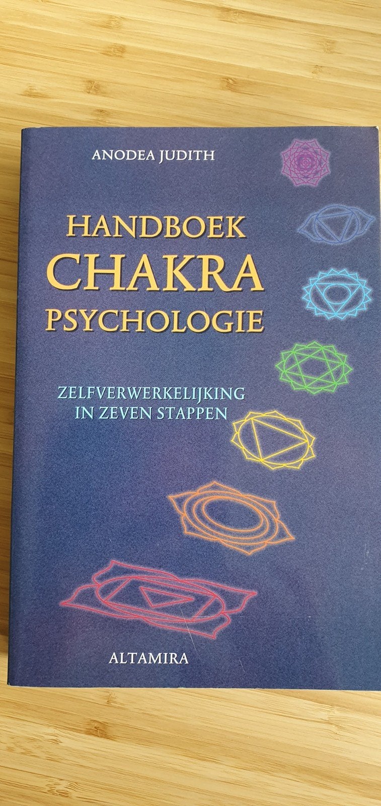 Handboek Chakraphychologie: Zelfverwerkelijking in 7 Stappen, Achtergrond en Informatie, Spiritualiteit algemeen, Ophalen of Verzenden