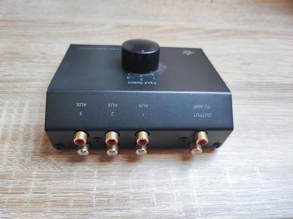 Te koop HQ 3‑Kanaals Audio Switch, Ophalen of Verzenden, Audio