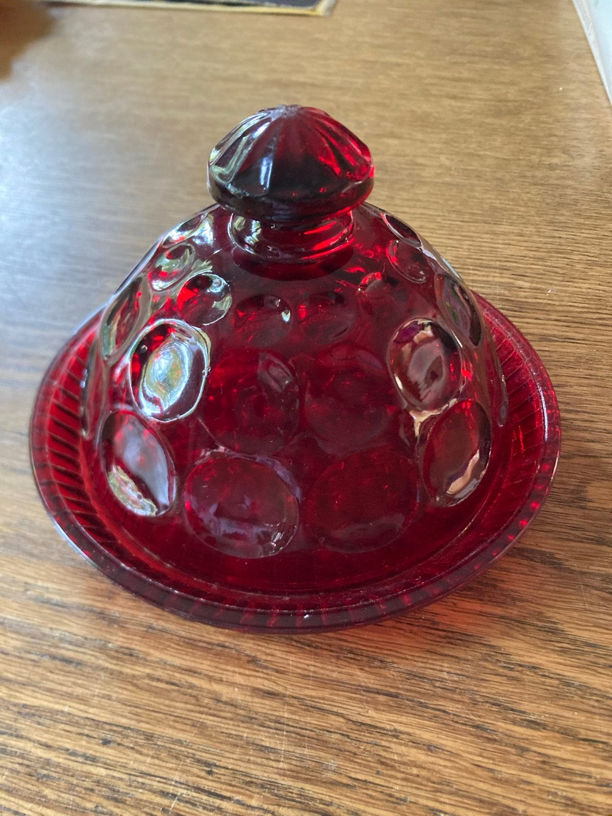 Vintage Rode Glazen Botervloot met Reliëf, Antiek en Kunst, Ophalen of Verzenden