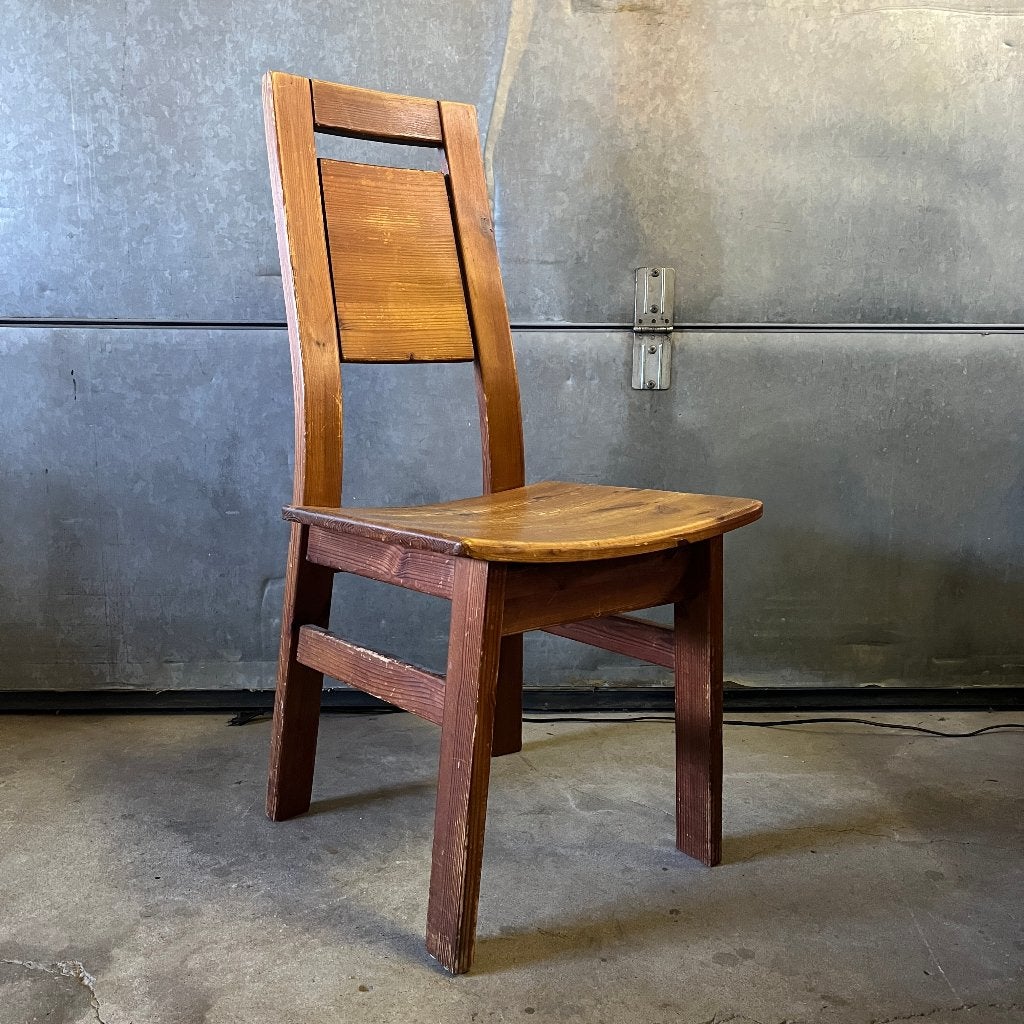 Set van 2 vintage vurenhouten stoelen Tapiovaara Laukaan Puu, Gebruikt, Overige kleuren, Ophalen of Verzenden, Hout