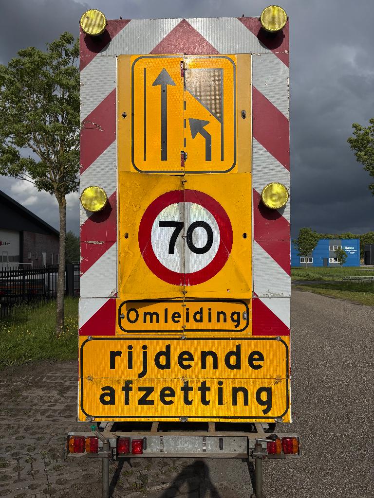 Te koop Actiewagen, pijlwagen, werk aan de weg, Auto diversen, Aanhangers en Bagagewagens, Ophalen, Zo goed als nieuw