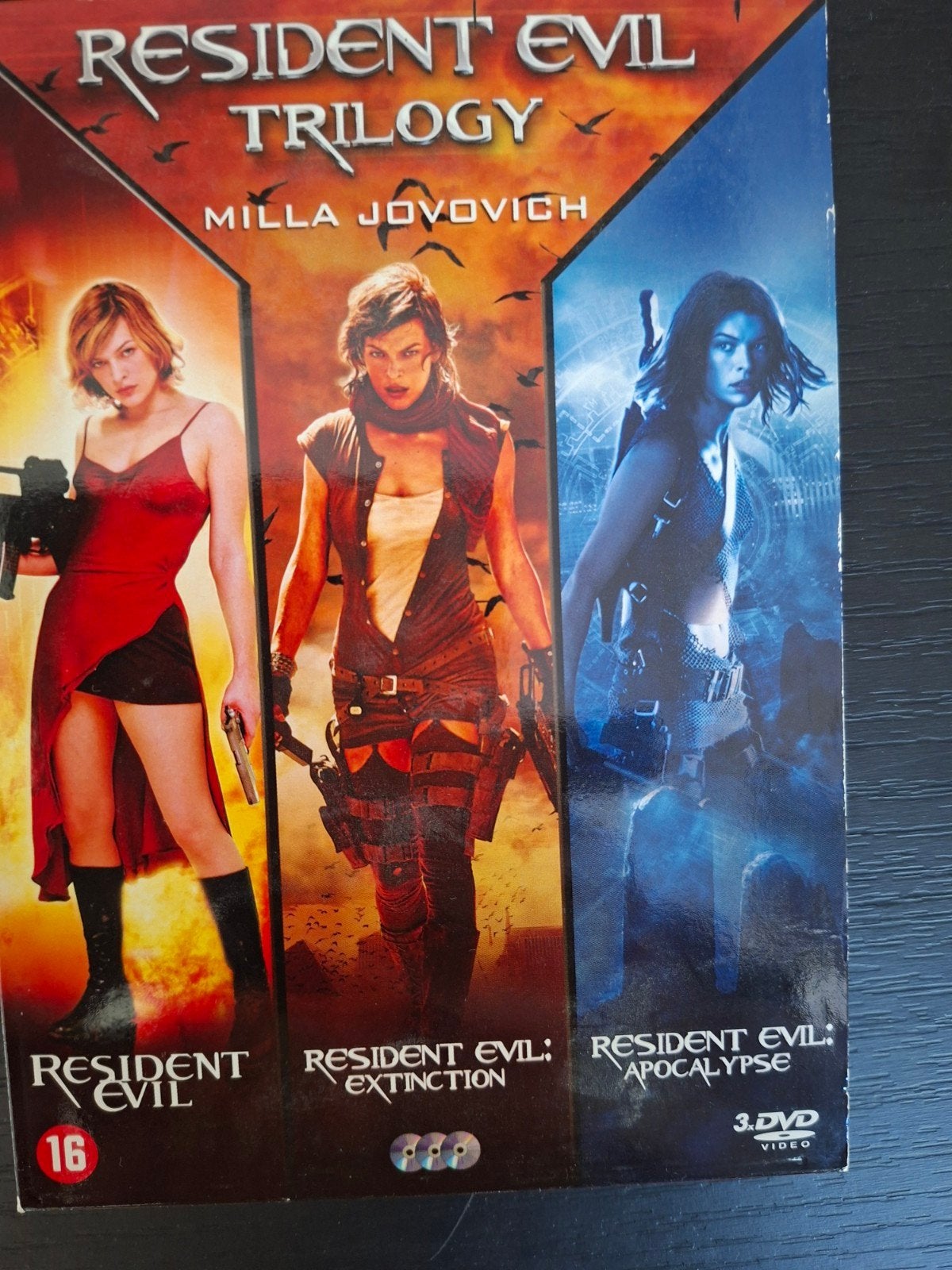 Resident Evil Trilogy (3 DVD) - Milla Jovovich, Vanaf 16 jaar, Nederlands, Actiethriller, Ophalen of Verzenden