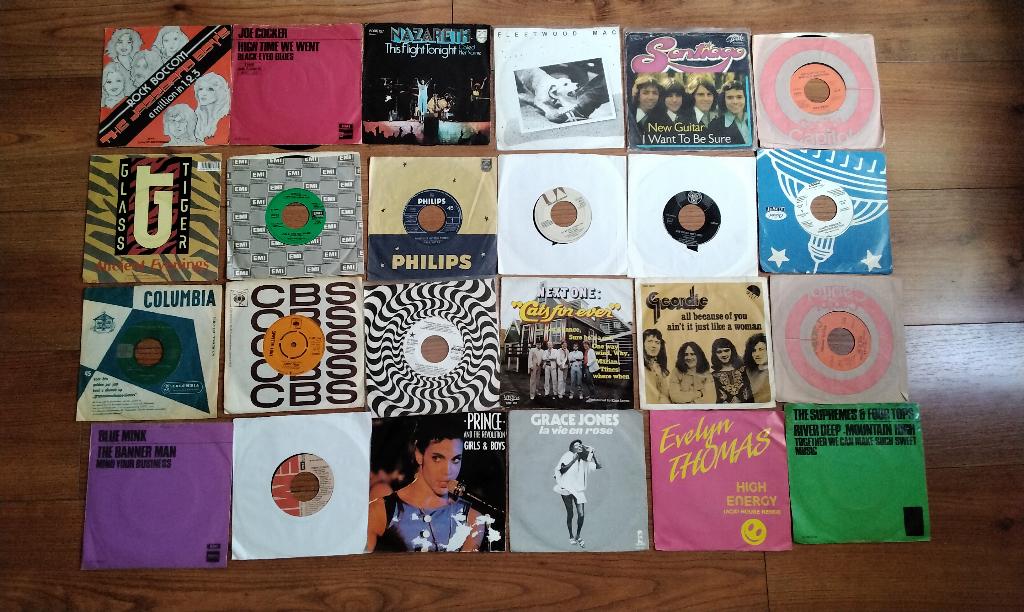 Singles Grace Jones Prince Fleetwood Nazareth The Supremes +, Ophalen, Gebruikt, Single, Overige genres