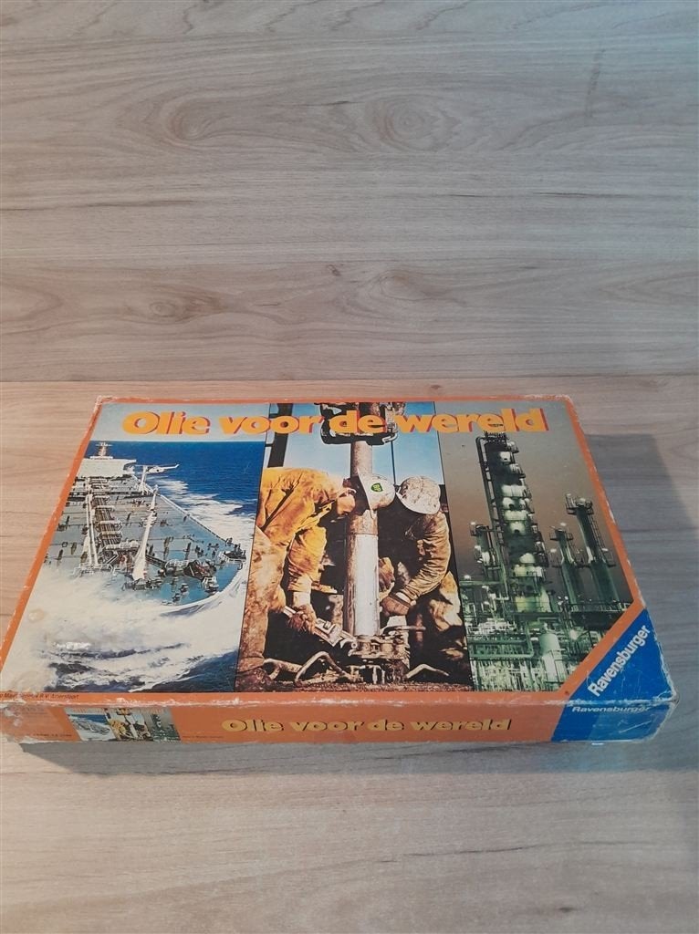 Olie voor de wereld - s5980, Hobby en Vrije tijd, Gezelschapsspellen | Bordspellen, Verzenden, Zo goed als nieuw